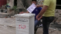 رغم القصف بالبراميل والمدفعية .. المحاصرين في داريا يعبرون عن رفضهم للإنتخابات