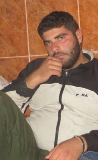 الشاب